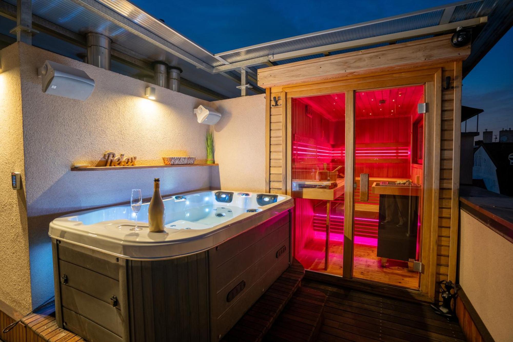 Luxury Rooftop Appartment With Fantastic Views Praga Exterior foto