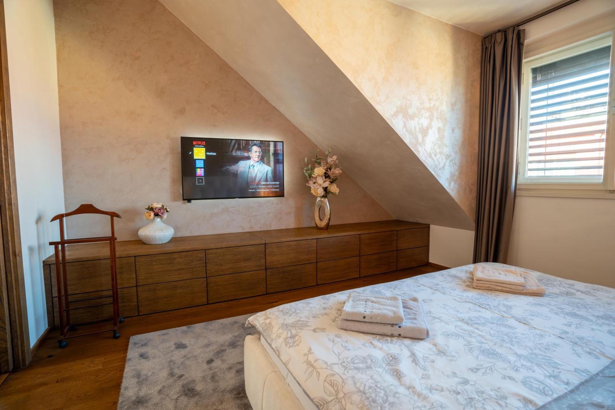 Luxury Rooftop Appartment With Fantastic Views Praga Exterior foto